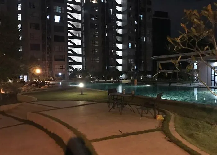 Hb1512- Hyve Studio Unit, Lake View, Cyberjaya, Free Wi-Fi, Free Parking, Netflix,Pool, 3038
