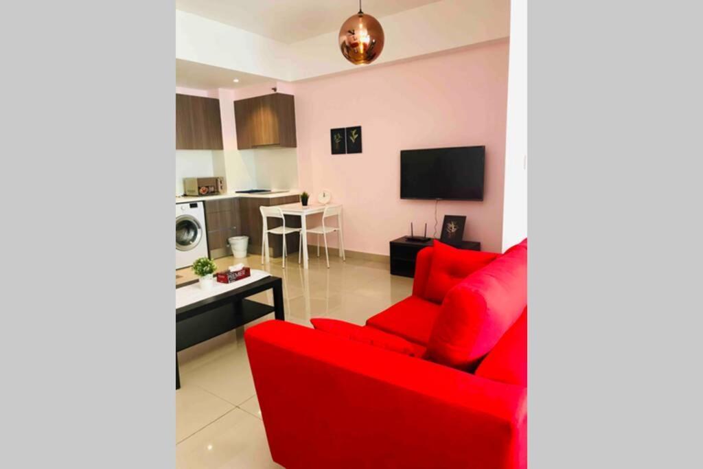 Apartment Hb1512- Hyve Unit, View, Cyberjaya, Free Wi-fi, Free Parking, Netflix,pool, 3038 Cyberjaya