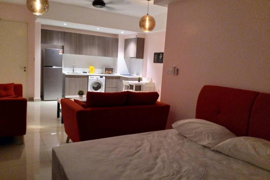 Hb1512- Hyve Unit, View, Cyberjaya, Free Wi-fi, Free Parking, Netflix,pool, 3038 Apartment *