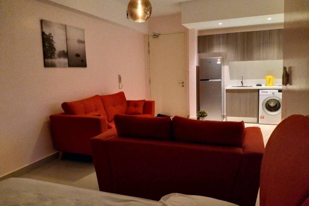 Apartment Hb1512- Hyve Unit, View, Cyberjaya, Free Wi-fi, Free Parking, Netflix,pool, 3038 *